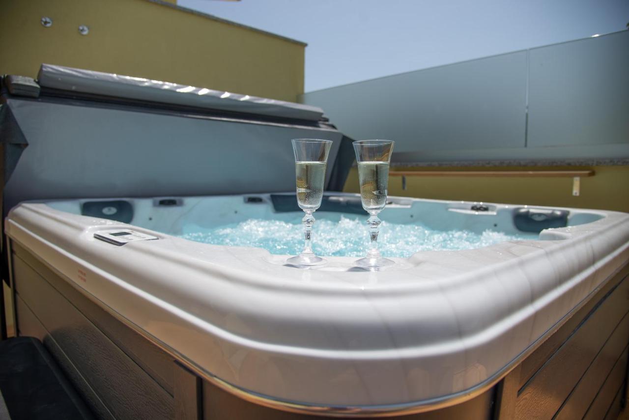 Holiday House Tos-Vila With Heated Pool Vrbnik  Exterior foto