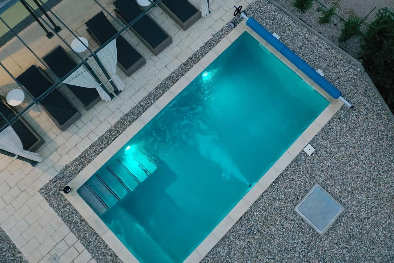 Holiday House Tos-Vila With Heated Pool Vrbnik  Exterior foto
